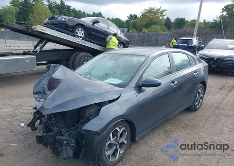 2021 Kia Forte Lxs из США, поврежденный, VIN 3KPF24AD5ME324880